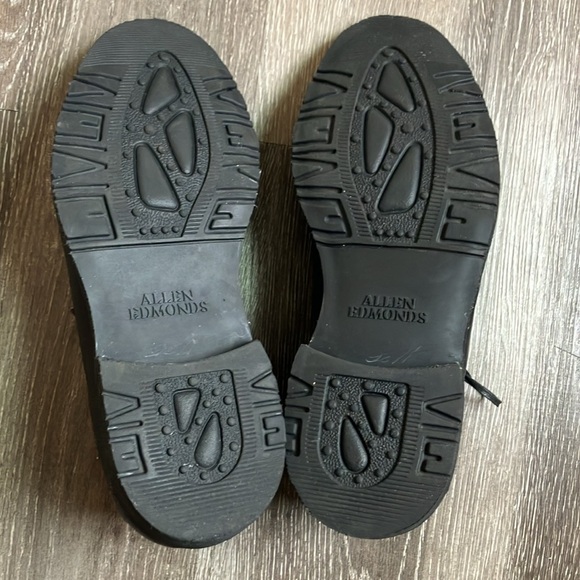 Allen Edmonds - Picture 8 of 17